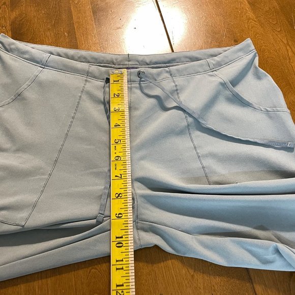 Patagonia Women's Gray‎ Drawstring Capri Pants Split Hem Lightweight Sz 8 - Picture 4 of 9